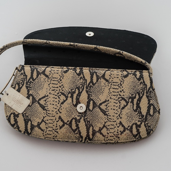 Concepts Canada Bags Nwot Concepts Canada Leather Shoulder Purse